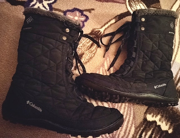 Columbia mustat toppasaappaat 39