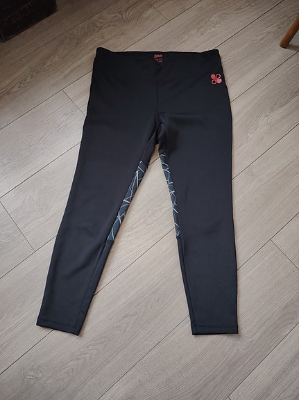 Naisten urheilu leggingsit