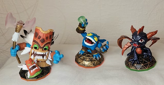 SKYLANDERS Hahmot 2 (Pyro | Giants | Swap Force)