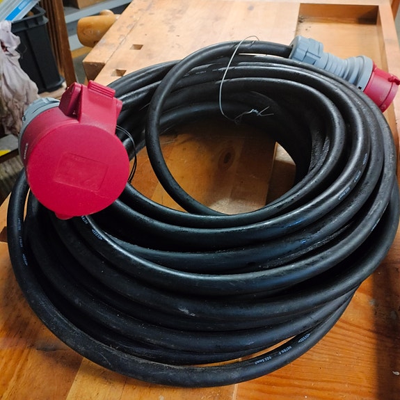 Voimavirta jatkojohto 16A/400V