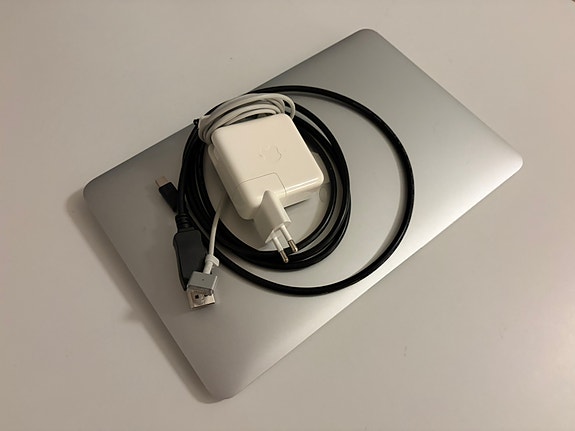 MacBook Air (Early 2014, 11", Ubuntu)