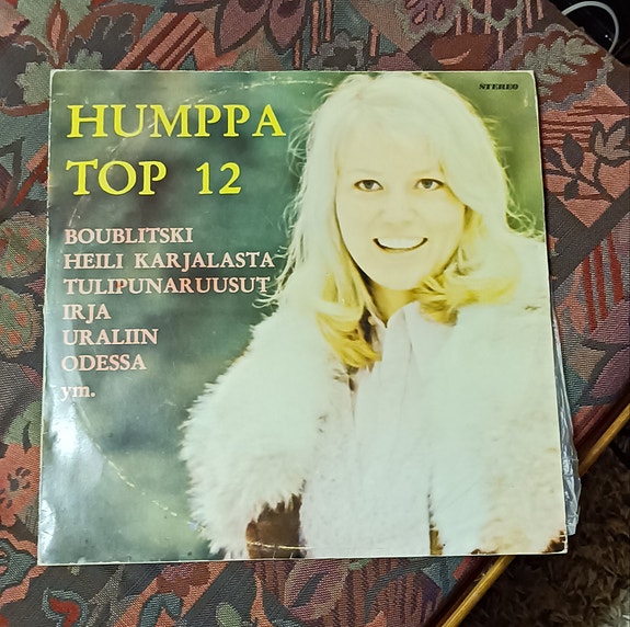 Humppa Top 12 vinyylilevy