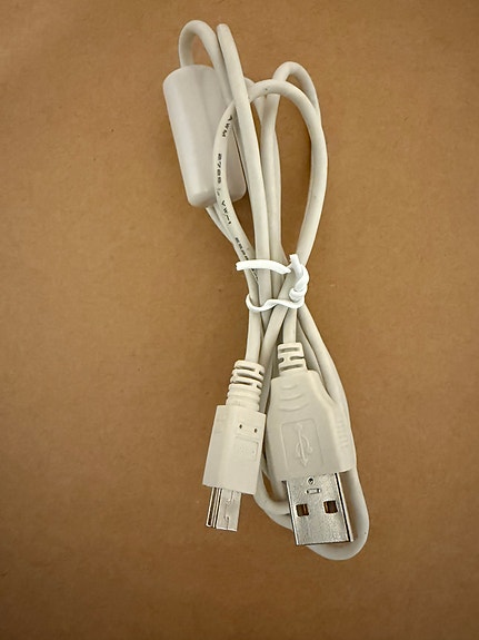 USB sovitin