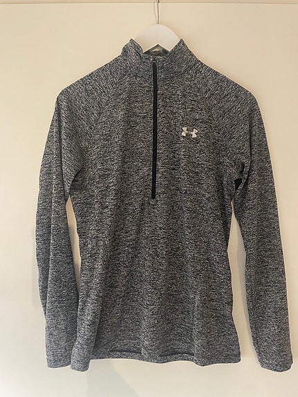 Naisten Under Armour treenipaita