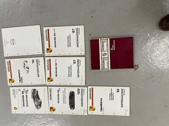 Porsche 928 varaosa ym materiaalia