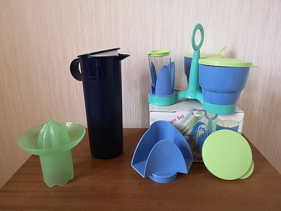 Tupperware astiat
