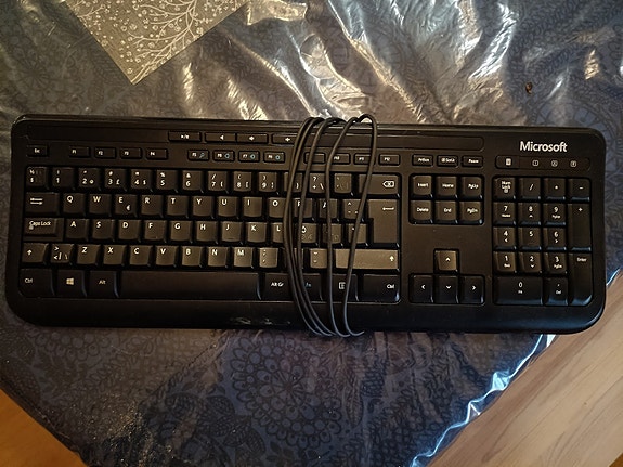 Microsoft Wired Keyboard 600 näppäimistö musta USB