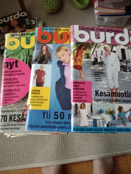 Burda kaava lehtiä. 3 kpl.