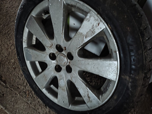 Toyota Avensis vm06 alkuperäiset vanteet