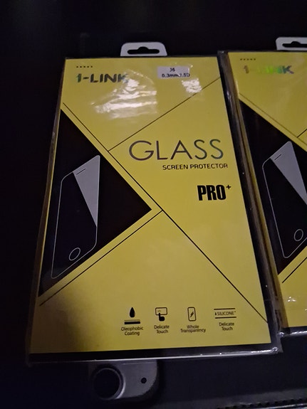 J6 Panssarilasi / Screen protector