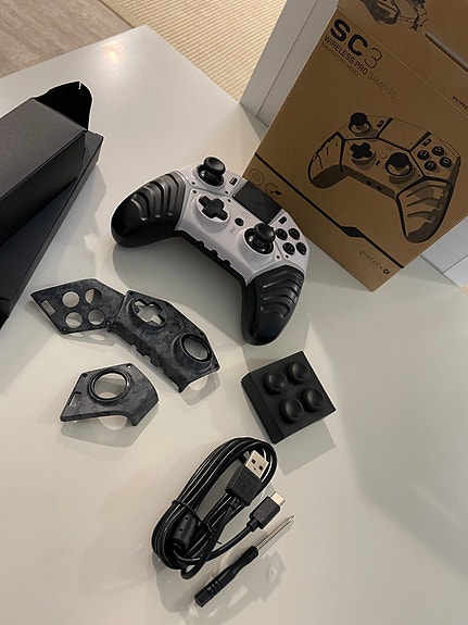 Gioteck SC3 Pro PS4 peliohjain Lite
