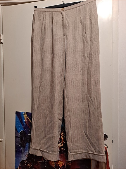 Beige naisten housut XL Tazzia suomalaiset