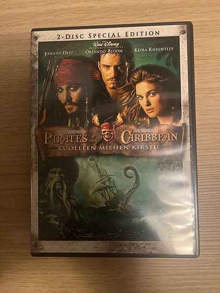 Pirates of the Caribbean - Kuolleen miehen kirstu DVD elokuva