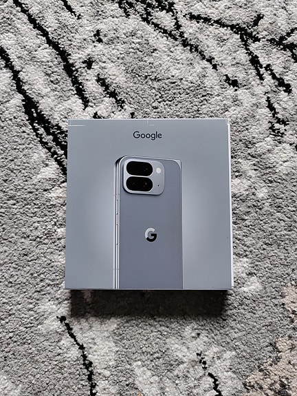 [UUSI] Google Pixel 10 Pro Fold 5G älypuhelin 16/256 GB (Moonstone)