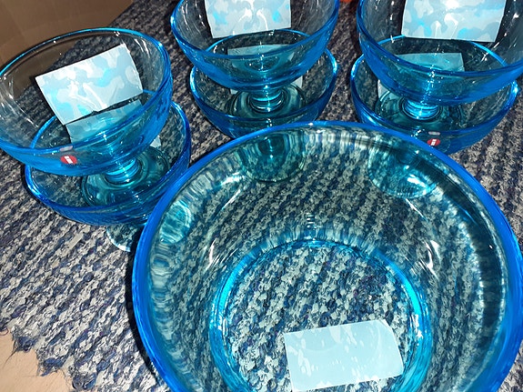 Iittala Verna 6 jälk.r. kulhoa + tarjoilukulho
