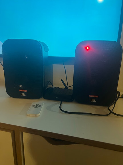 JBL kaiuttimet