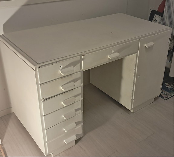 Pieni työpöytä