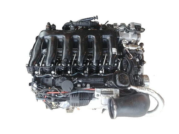 KÄYTETTY TÄYDELLINEN MOOTTORI 306D5 BMW E60 535D 210kW