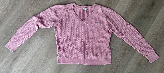 Hollister neulepaita