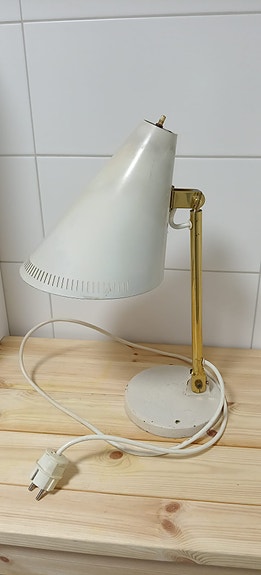 Paavo Tynell pöytävalaisin Taito 9222