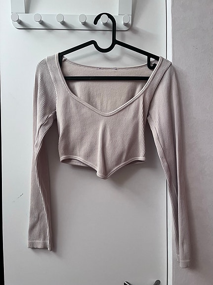 beige long sleeves