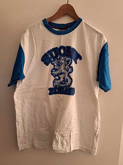 Suomi t-paita xl 10€+7,90posti