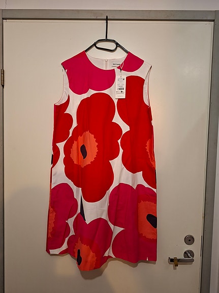 Marimekon mekko 42