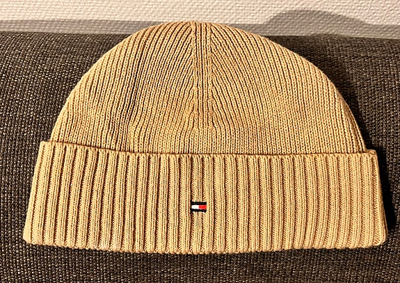 Tommy Hilfiger beige pipo