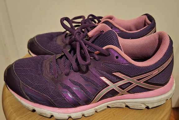 Asics lenkkarit
