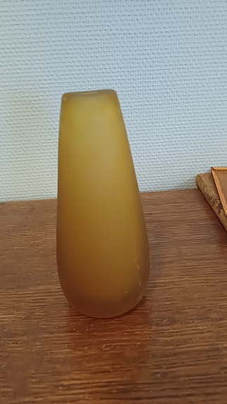 Riihimäen lasi, Nanny Still, Meripihka-vaasi