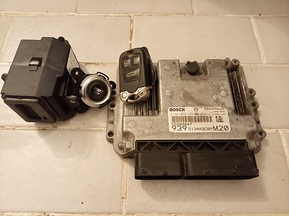 Alfa Romeo 159 2.4 JTDM Ecu, avain, virtalukko sekä käynnistysnappi