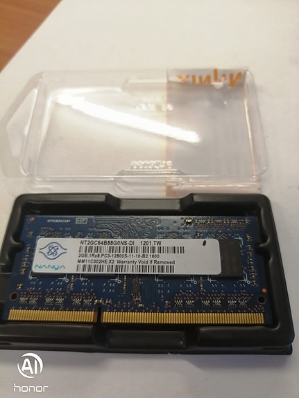 Nanya 2GB PC3-12800 SODIMM DDR3 RAM-muisti