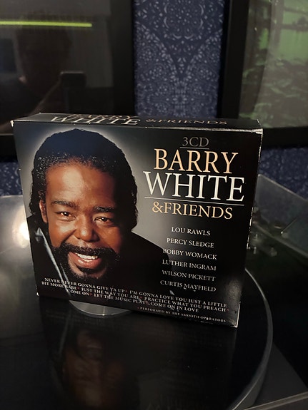 Barry White & Friends 3CD-levyt