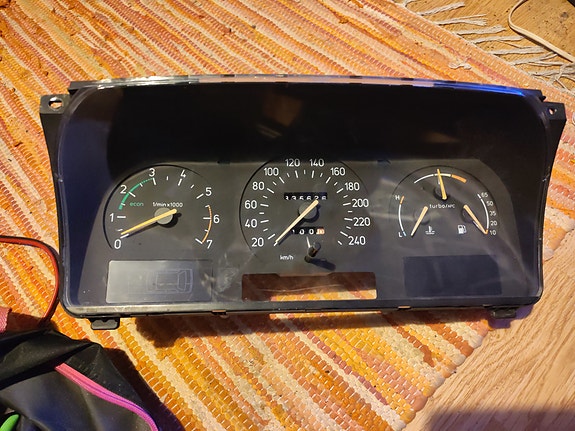Saab 9000 mittaripaneli