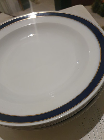 Arabian syvät lautaset