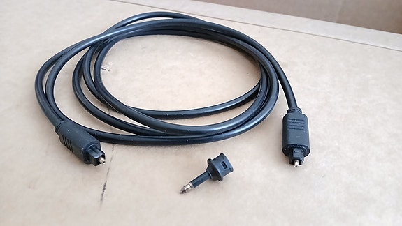 Optinen audiokaapeli TOSLINK