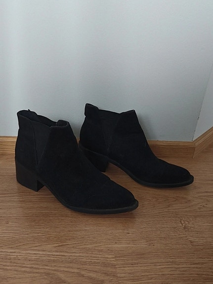 Mustat nilkkurit 37