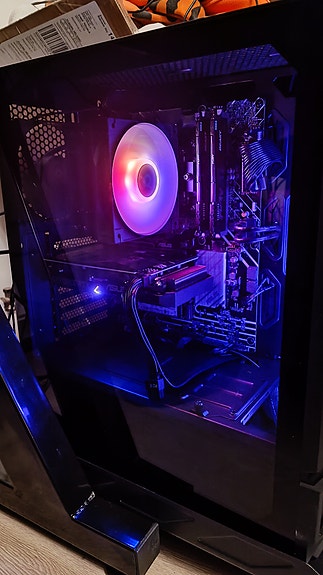 Asus pelitietokone