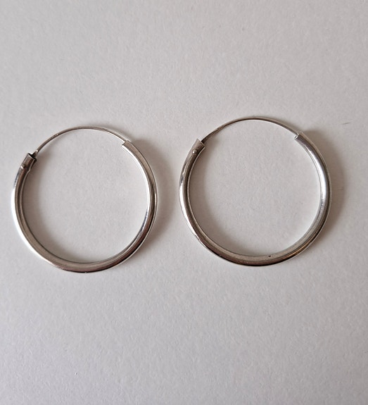 Hopeiset korvarenkaat 4 cm