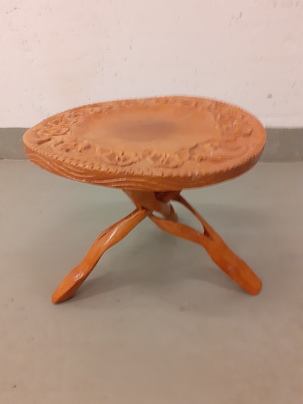 Pikkupöytä