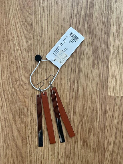 Product image 1 of 6