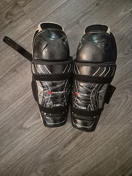 Bauer Matrix polvisuojat, koko 11"