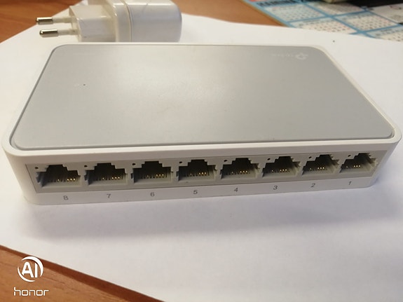 TP-LINK TL-SF1008D -8-porttinen kytkin