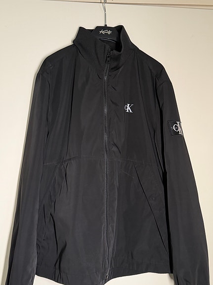 Calvin Klein takki