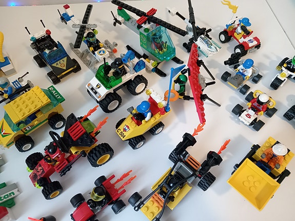 Iso Lego paketti