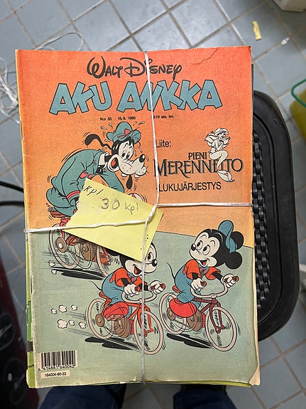 Walt Disney Aku Ankka lehtiä 1990,30kpl.