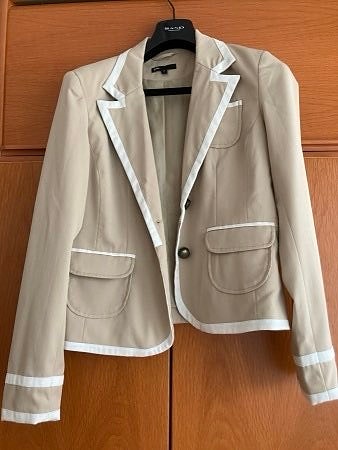 H&M beige jakku koko 40 (38?)