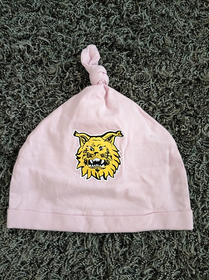 Ilves logolla tytön pipo