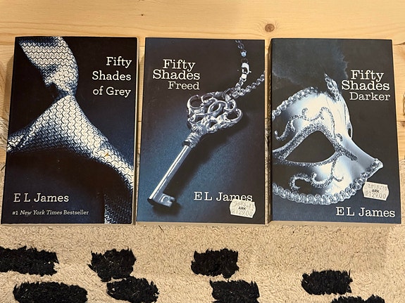 Fifty Shades of Grey -trilogia englanniksi
