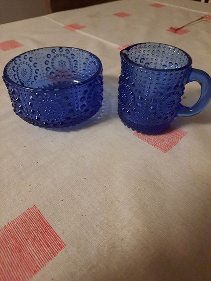 Grapponia kermakko ja sokerikko.